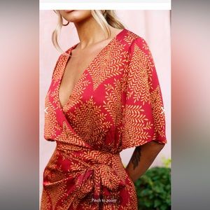 NADI V-NECKLINE WRAP ROMPER LEAF PRINT WINE